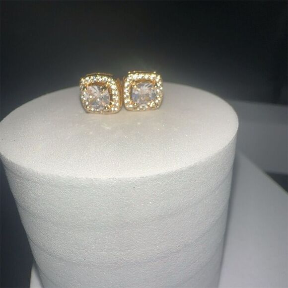 Fashion Jewelry Gold Plated Cushion Cut CZ Stud Earrings Screw Back - Picture 3 of 11